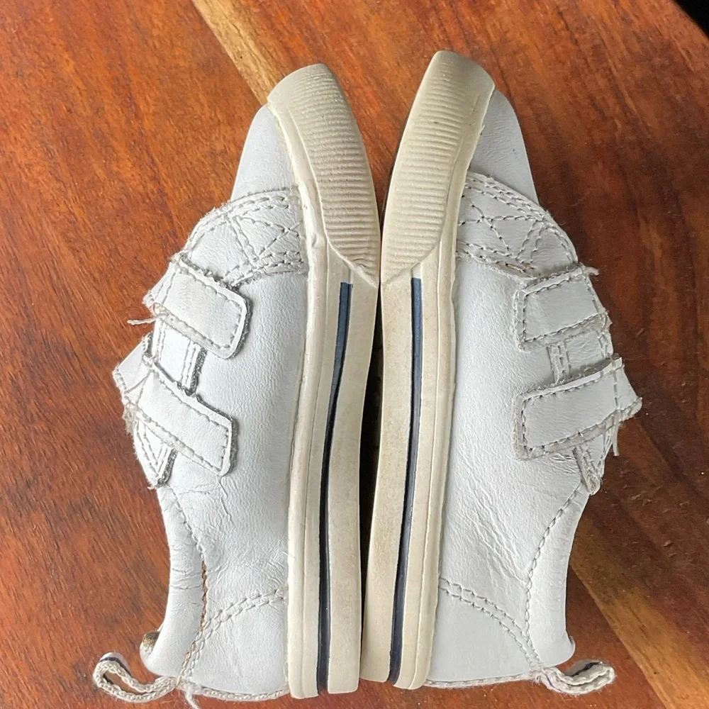 Healthtex White Kids Sneakers with‎ Velcro Straps Toddler Sz 3